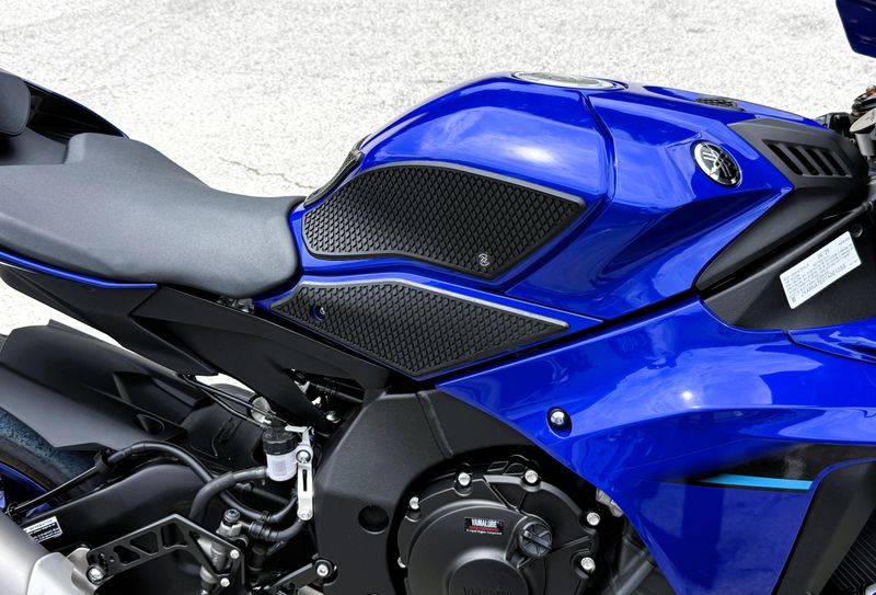 2026 Yamaha YZF-R1