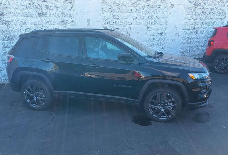 New 2026 Jeep Compass Limited Altitude 4x4Image 2