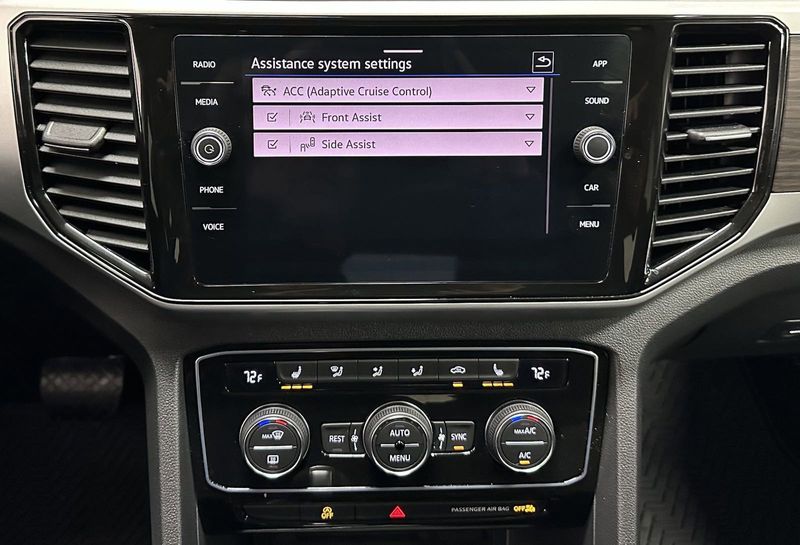 2023 Volkswagen Atlas V6 SE w/Technology AWDImage 5