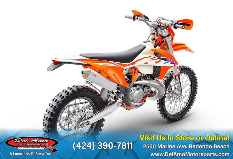 2024 KTM 250 XC-W  in a ORANGE exterior color. Del Amo Motorsports of Redondo Beach (424) 304-1660 delamomotorsports.com 