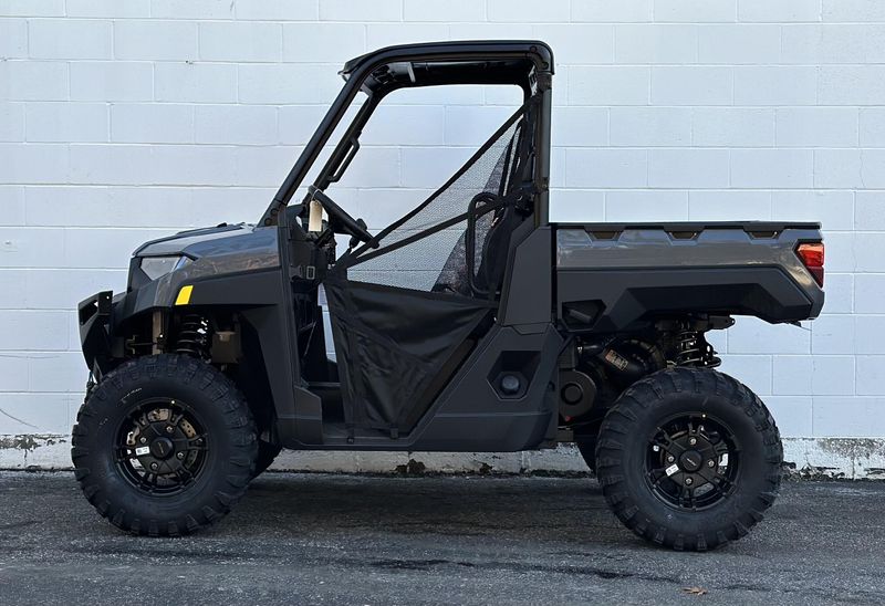 New 2026 Polaris RANGER XP 1000 PREMIUM Image 1