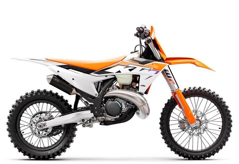 2023 KTM XC 300 in a Orange exterior color. New England Powersports 978 338-8990 pixelmotiondemo.com 