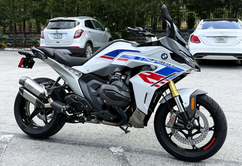 2026 BMW R 1300 RS