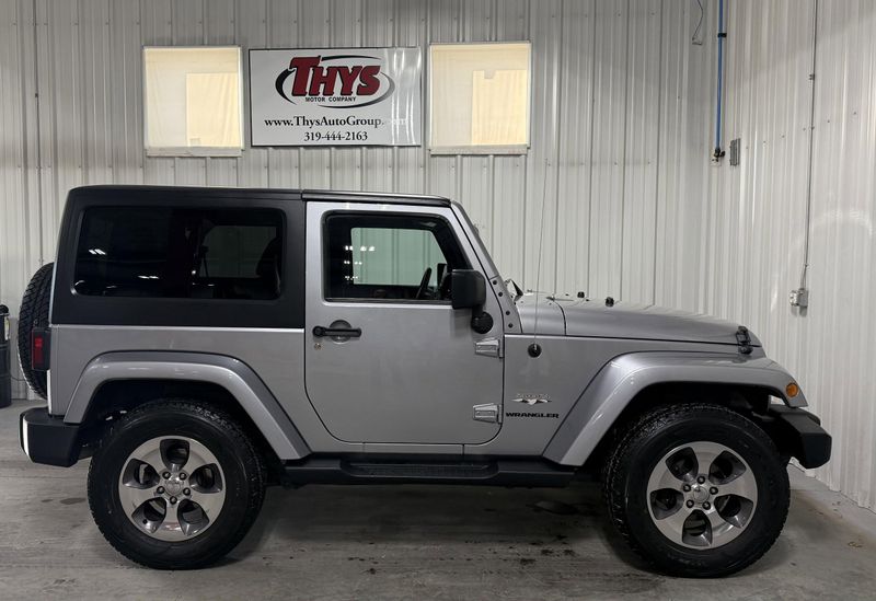 Used 2017 Jeep Wrangler JK SaharaImage 2