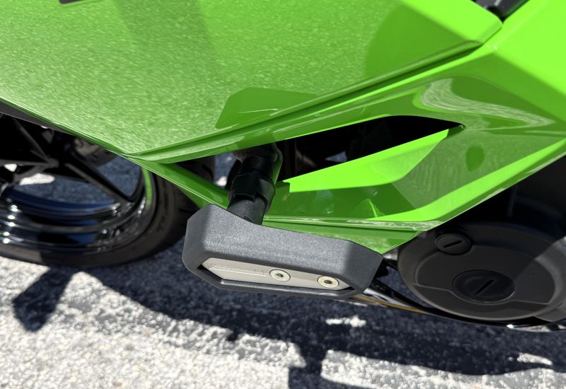 Used 2025 Kawasaki Ninja 500 KRT Edition SE ABS 