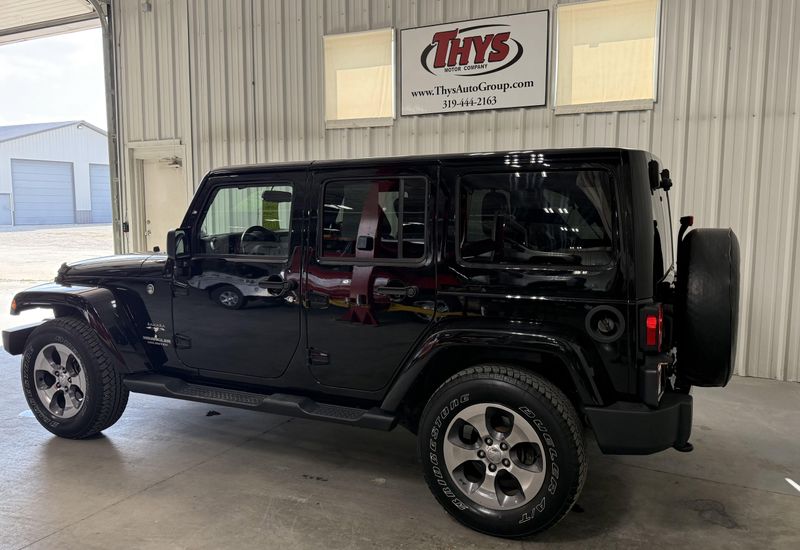 Used 2016 Jeep Wrangler Unlimited SaharaImage 45