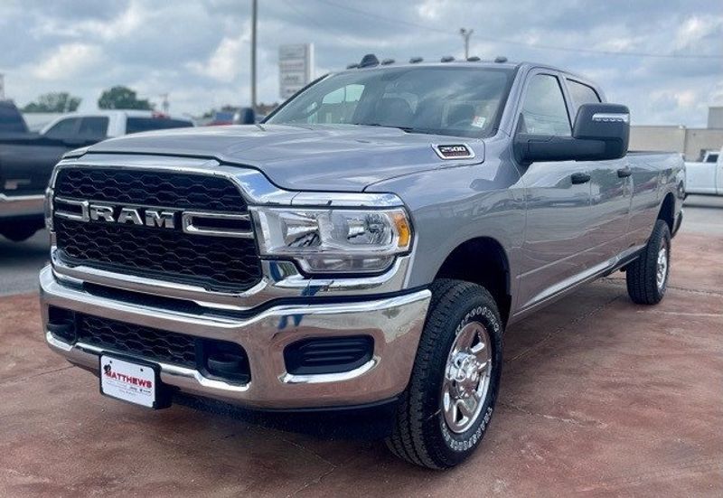 2024 RAM 2500 Tradesman Crew Cab 4x4 8