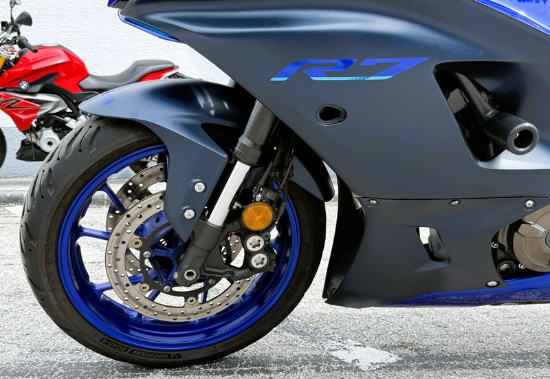 Used 2022 Yamaha YZF R7 