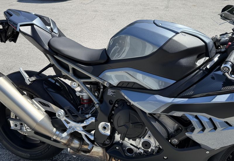 2025 BMW S 1000 RR