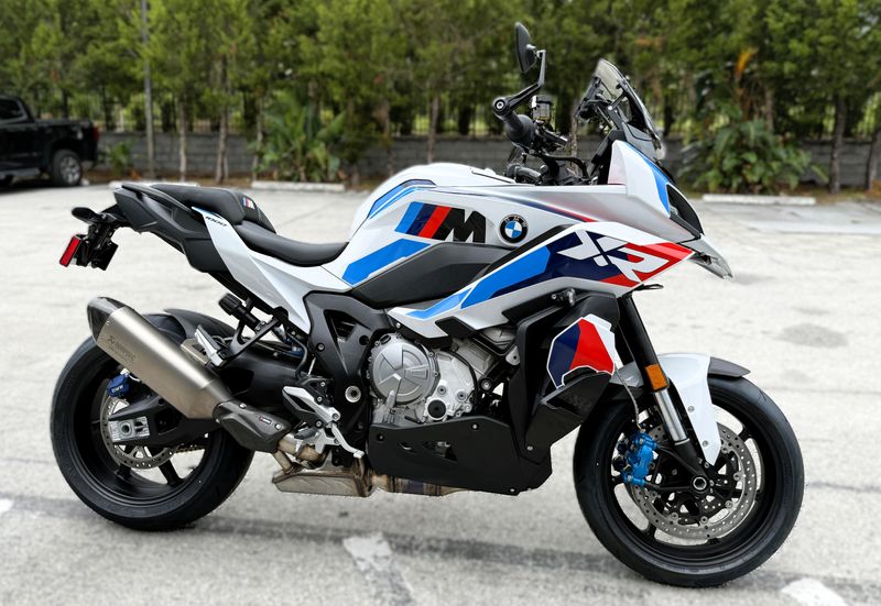 2026 BMW M 1000 XR