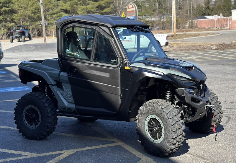 New 2026 Yamaha Wolverine RMAX2 1000 XT-R Image 2