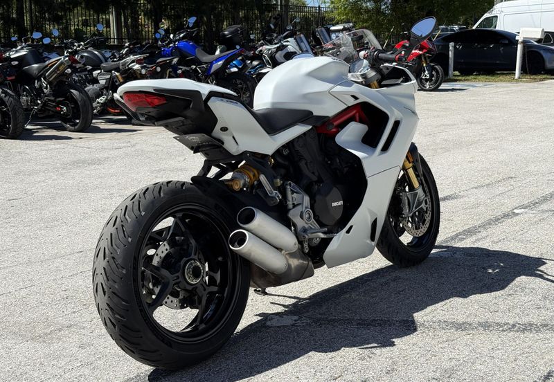 2021 Ducati SuperSport 950 S