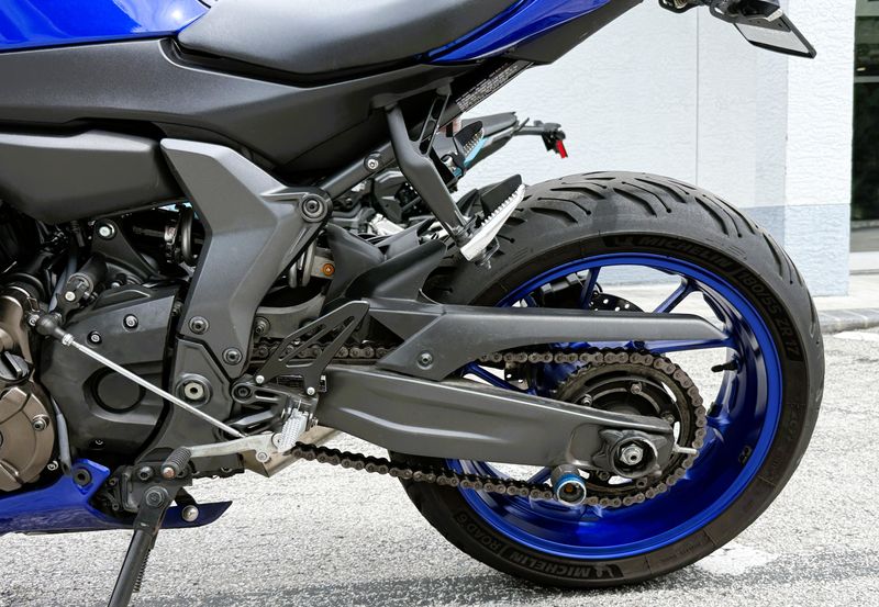Used 2022 Yamaha YZF R7 