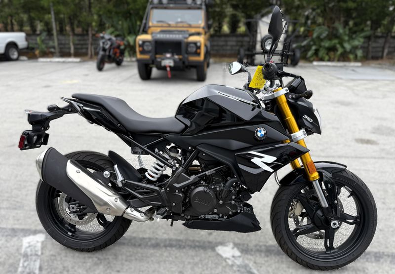 2025 BMW G 310 R