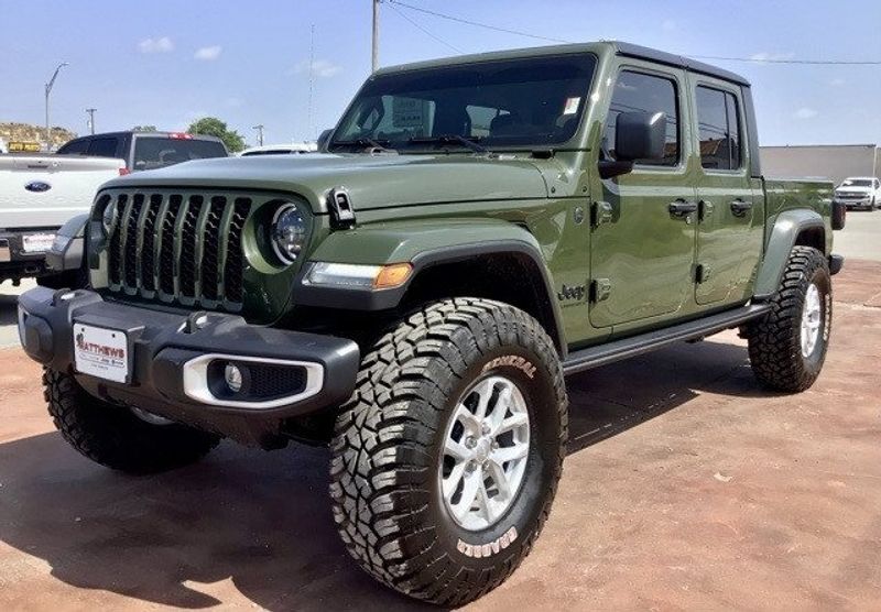 2023 Jeep Gladiator SportImage 1