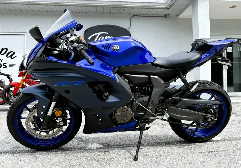 Used 2022 Yamaha YZF R7 