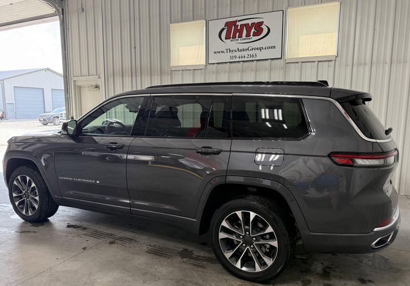 Used 2024 Jeep Grand Cherokee L OverlandImage 17