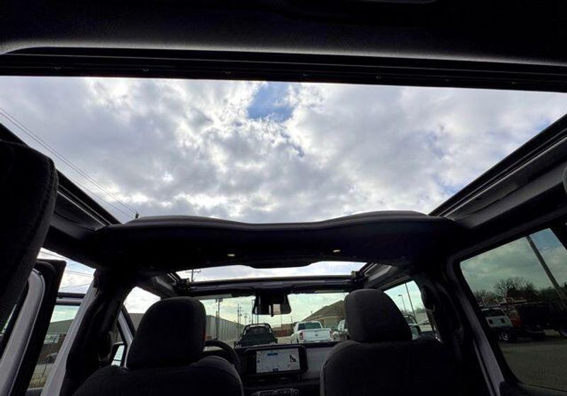 New 2026 Jeep Wrangler 4-door Sport SImage 18