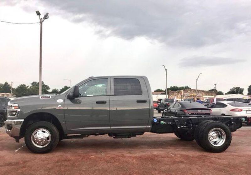 New 2026 RAM 3500 Tradesman Crew Cab Chassis 4x4 60