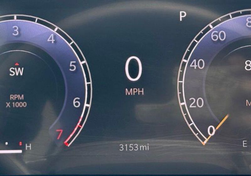 Used 2025 Jeep Grand Cherokee Altitude XImage 15