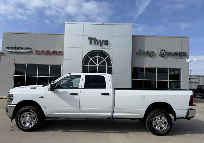 New 2026 RAM 2500 Tradesman Crew Cab 4x4 8