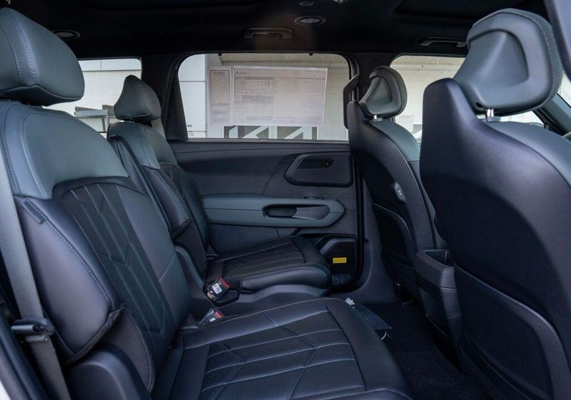 New 2027 Kia Telluride Hybrid X-Line SX PrestigeImage 15