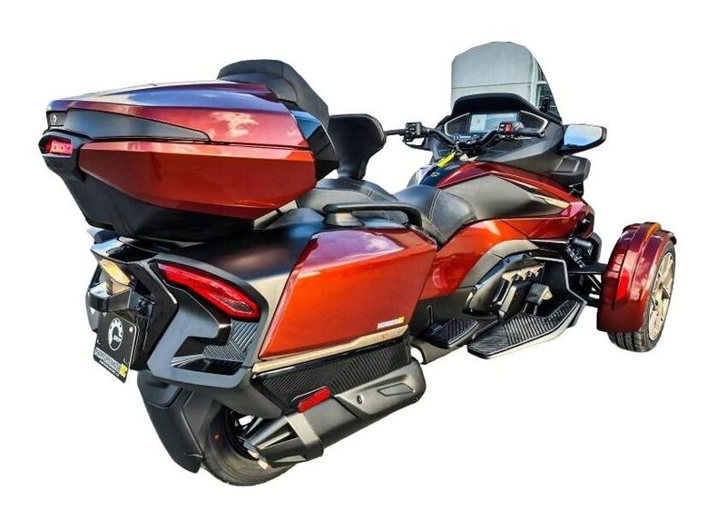 New 2026 Can-Am SPYDER RT SEA-TO-SKY (SE6) Image 8