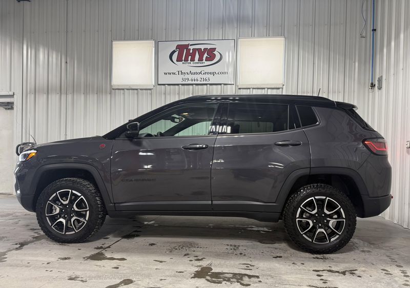 Used 2024 Jeep Compass TrailhawkImage 18