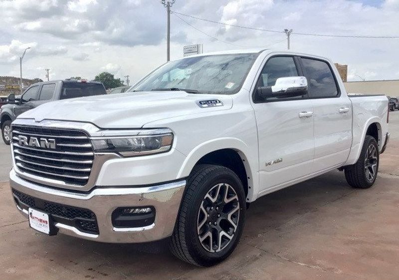 2025 RAM 1500 Laramie Crew Cab 4x4 5