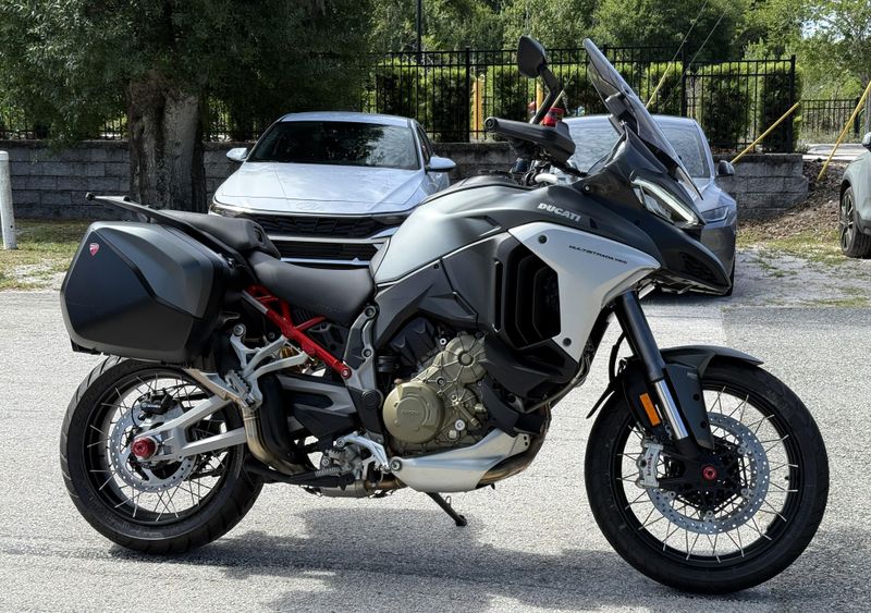 2022 Ducati Ducati Multistrada V4 S Travel + Radar Spoked Wheels