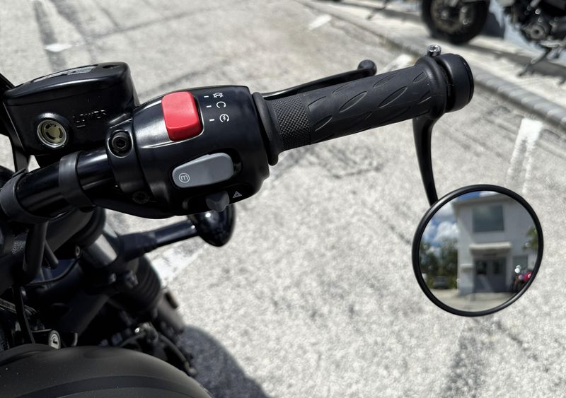 2023 Triumph Bonneville Bobber