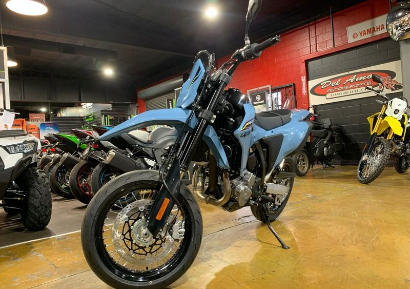 New 2025 Suzuki DR-Z4SM Image 8