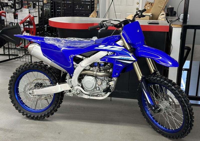 2025 Yamaha YZ 450FImage 1