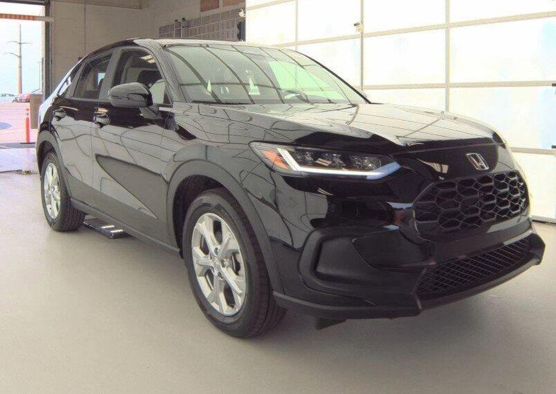 2025 Honda HR-V LX 2WD photo 7