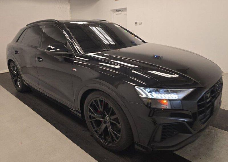 2021 Audi Q8 Prestige 55 photo 4