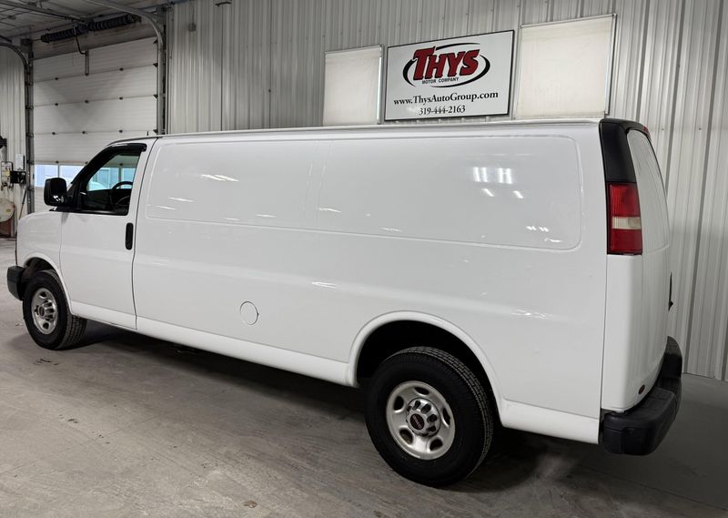 Used 2015 GMC Savana 2500 Image 12