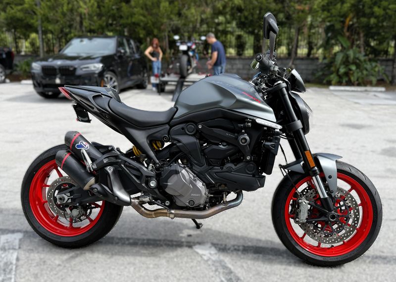 2022 Ducati Monster 937 