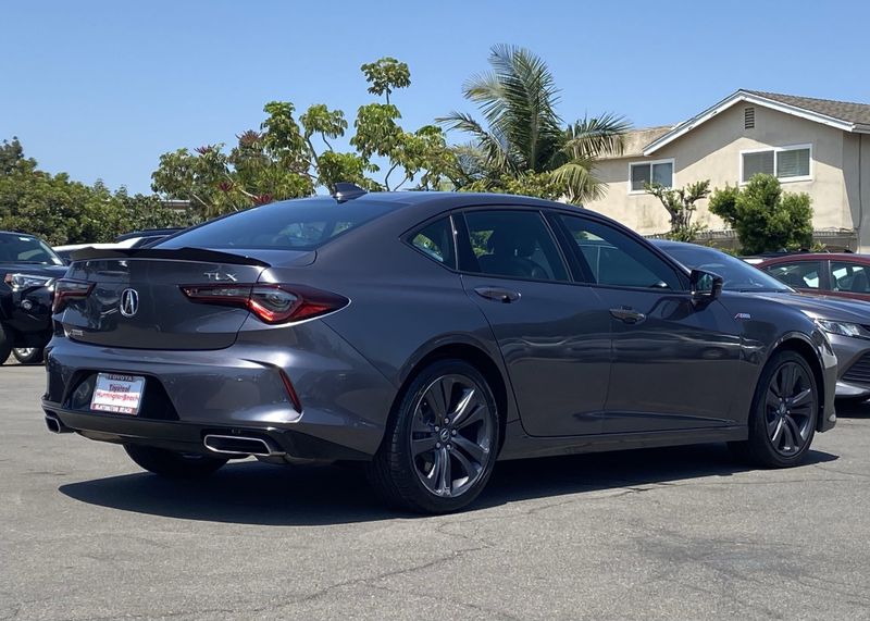 Used 2022 Acura TLX A-Spec PackageImage 3
