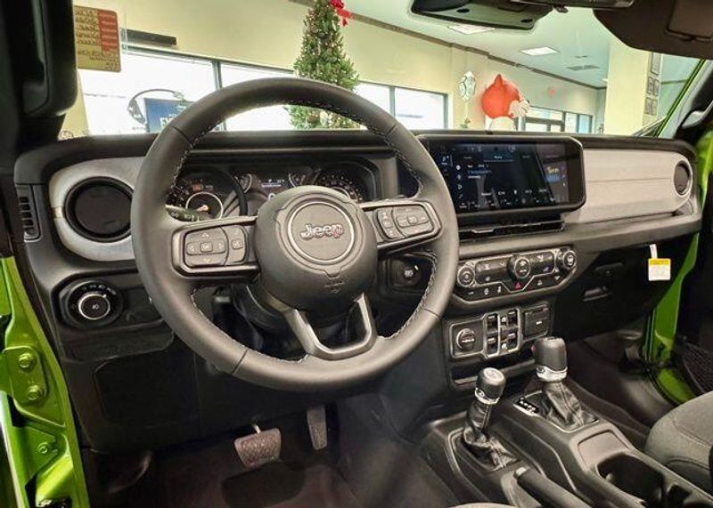 New 2026 Jeep Wrangler 4-door Sport SImage 10