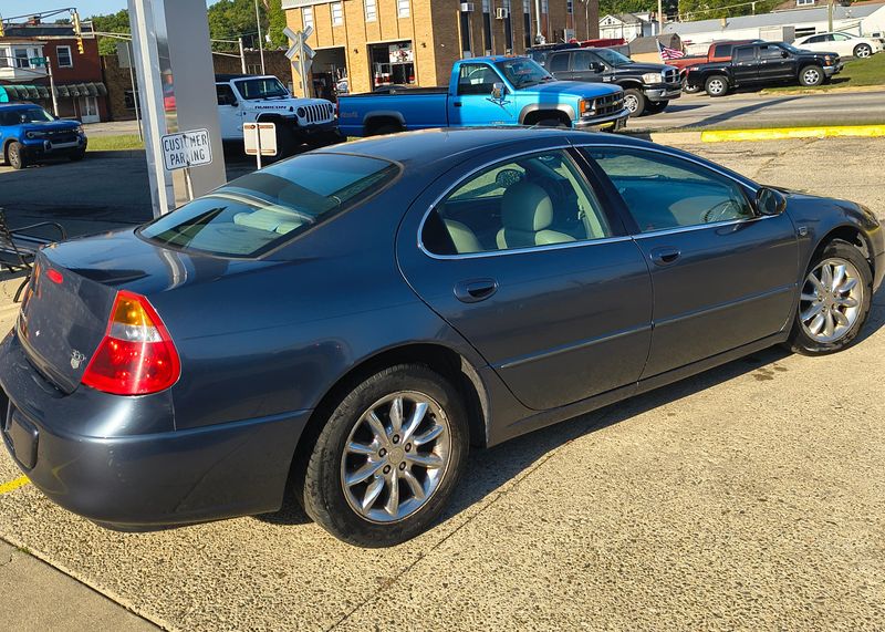 Used 2003 Chrysler 300M Image 2