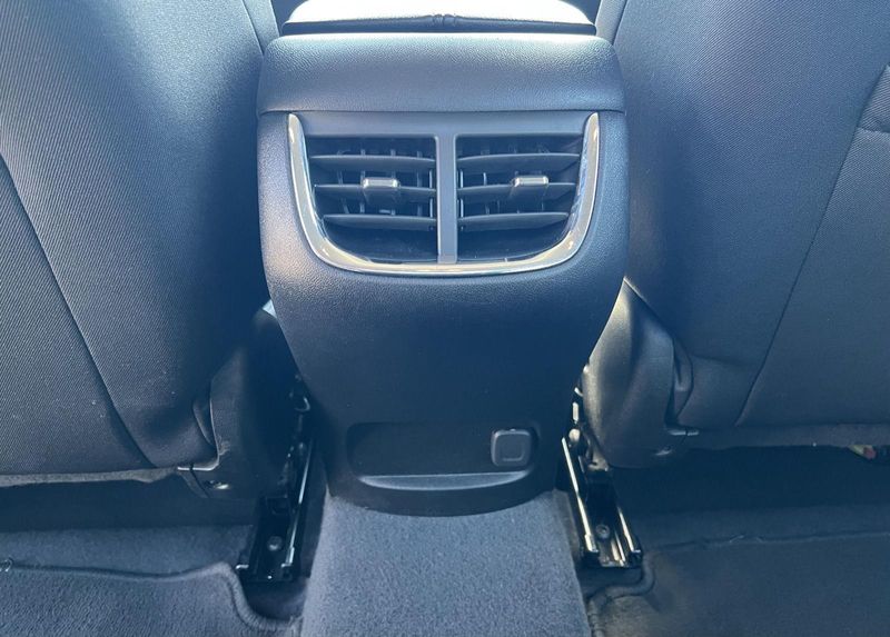 2023 Chevrolet Malibu 1LT photo 31