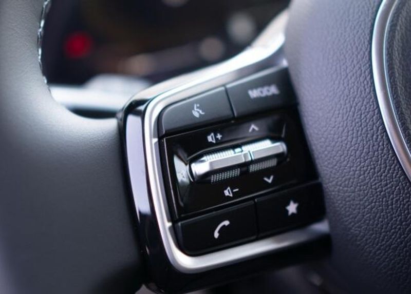 New 2026 Kia Carnival EXImage 21