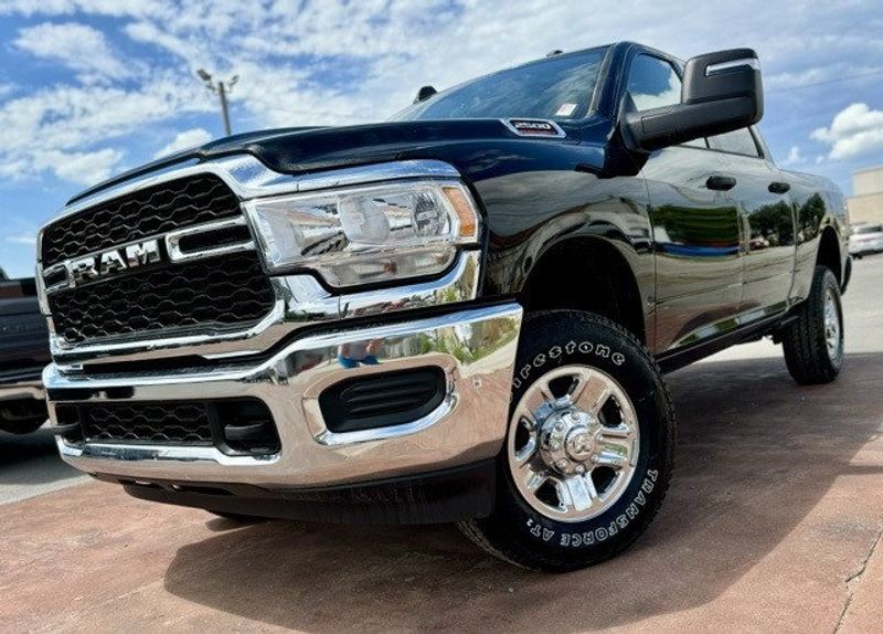 2024 RAM 2500 Tradesman Crew Cab 4x4 6