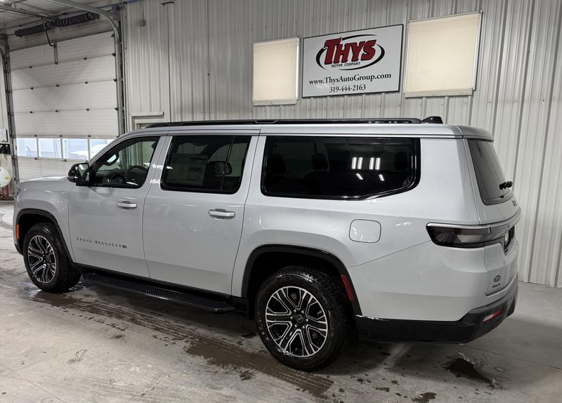 2026 Jeep Grand Wagoneer L 4x4Image 15