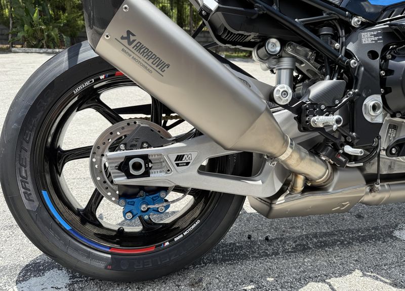New 2026 BMW M 1000 RR 