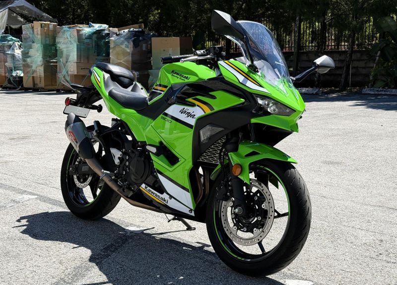 Used 2025 Kawasaki Ninja 500 KRT Edition SE ABS 
