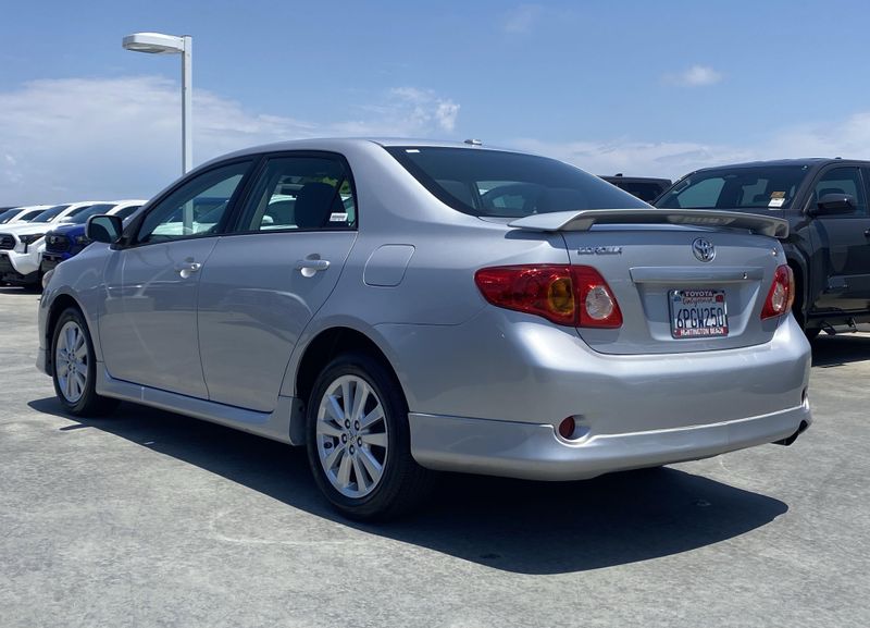 2010 Toyota Corolla SImage 5