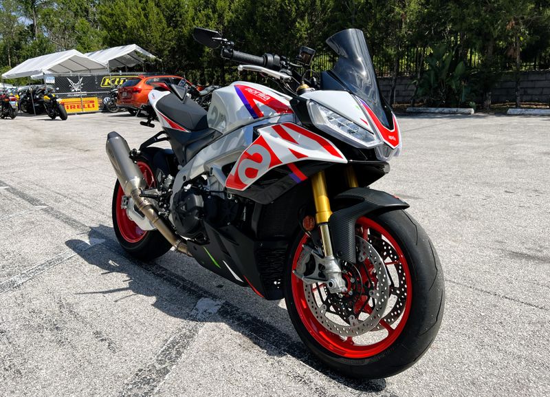 2024 Aprilia Tuono V4 Factory 1100 