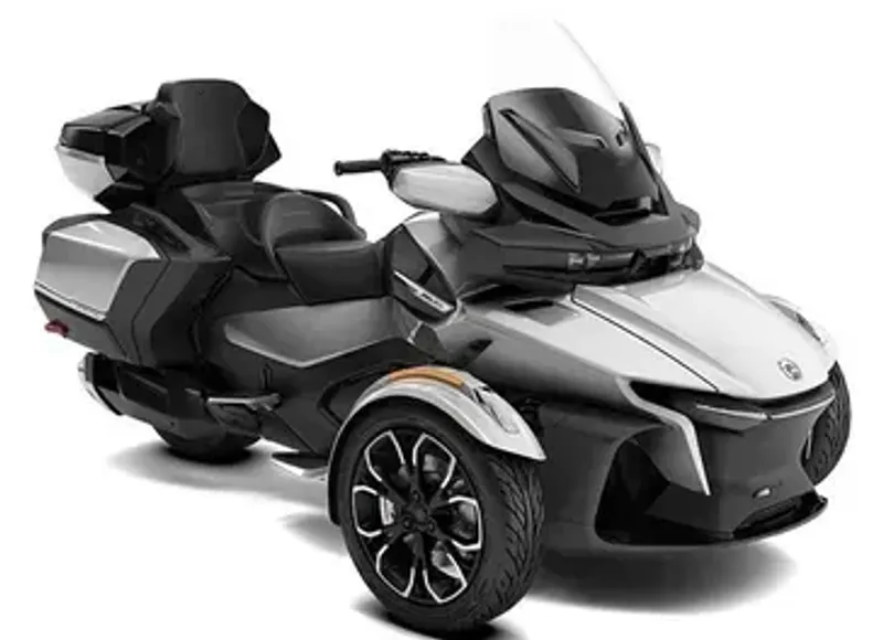 2023 Can-Am SPYDER RT LIMITED in a HYPER SILVER / PLATINUM exterior color. Can-Am Modesto (209) 524-2955 canammodesto.com 