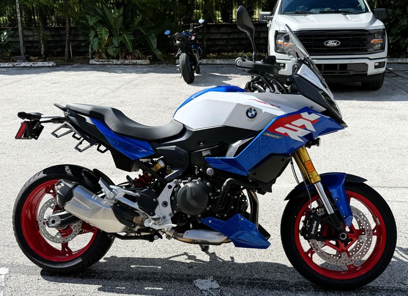 2026 BMW F 900 XR
